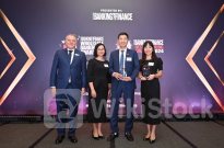 PVcomBank nhận 2 giải thưởng quốc tế từ tạp chí uy tín hàng đầu châu Á