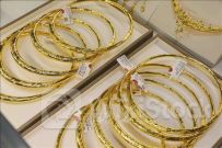 Giá vàng trong nước ổn định bất chấp lực tăng giá của vàng thế giới
