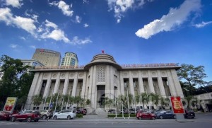 NHNN đã bán 6,4 tỷ USD để ổn định tỷ giá, có thể phải tăng lãi suất điều hành trong nửa cuối năm