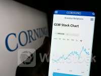Why Apple's Glass Supplier Corning Shares Are Jumping Premarket Today - Corning (NYSE:GLW)