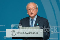 過度な金利上昇やインフレ「未然に防ぐこと重要」＝鈴木財務相