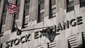 HKADR Projects HSI to Open Up 133 pts to 17,605