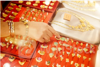 Không có quy định nào cấm mua bán vàng bằng tiền mặt