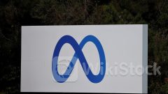 美國大選｜Meta再跌3% 撤銷特朗普賬號限制 特斯拉彈3% 馬斯克據報巨額捐特朗普助選