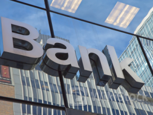 摩根大通(JPM.US)Q2超预期后发行90亿美元债券 将吹响华尔街六大行发债潮号角