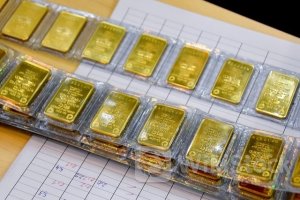 Thị trường vàng không có nhiều biến động nhưng các chuyên gia vẫn đưa ra lời cảnh báo