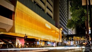 ＜Research＞Jefferies Cuts PRADA (01913.HK) TP to $62, Predicts 1H EBIT Up 12%