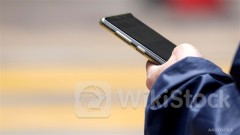 ＜Research＞G Sachs: Handset Vendors To Launch Mid-high-end Models in Late Jul or Aug; AIGC Functionality, Periscope Camera Main Highlights