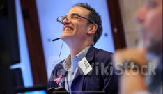 Dow Jones tăng bốc hơn 700 điểm, lập đỉnh hơn 1 năm khi nhà đầu tư kỳ vọng Fed sớm cắt giảm lãi suất