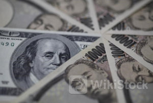 円が対ドルで急伸、一時156.09円 介入の観測も＝ＮＹ外為午前