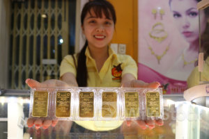 Giá vàng Ngân hàng Nhà nước cách giá thế giới chỉ 140.000 đồng