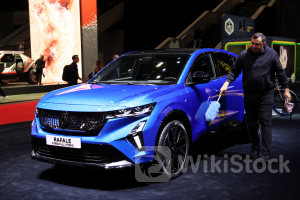 仏ルノー、上半期販売台数は1.9%増 欧州でハイブリッド車好調