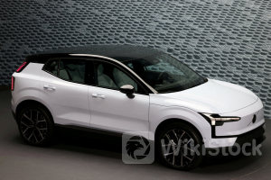 ボルボ・カーズ第2四半期、予想上回る増益 関税で見通し引き下げ