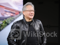 高位套现 英伟达(NVDA.US)CEO黄仁勋出售3060万美元股票