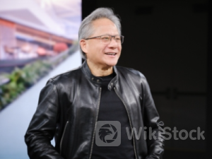 高位套现 英伟达(NVDA.US)CEO黄仁勋出售3060万美元股票