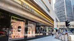 ＜Research＞CLSA Lowers PRADA (01913.HK) TP to $65, Rates Outperform