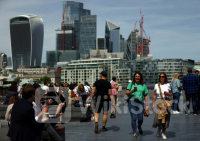 英公的部門純借り入れ、6月は予想上回る 新政権の課題浮き彫り