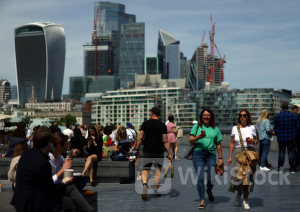英公的部門純借り入れ、6月は予想上回る 新政権の課題浮き彫り