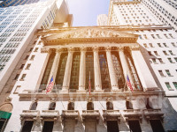 US stocks fall as IT outage adds to angst