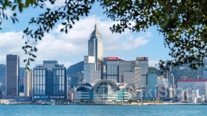 <H Shrs>HSI Grows 47 Pts; XPENG Up ~3%