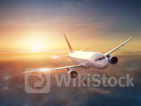 瑞安航空(RYAAY.US)Q1利润遭重创，近半蒸发!夏季机票价格战或愈演愈烈