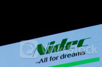 ニデックは47％営業増益に上方修正、水冷機器の需要増 円安も寄与