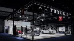 HK-listed EVs Infected by Tesla's Slump; XPENG, LEAPMOTOR Crater 5%+