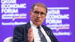 美國減息｜被「末日博士」魯賓尼直指操縱美債發行 耶倫否認指控