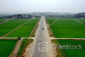 Làm đường 490 tỉ nối vào khu công nghiệp vẫn còn "trên giấy"